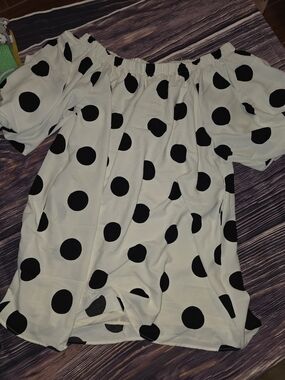 Source Unknown Black Polka Dot Off-Shoulder Top on White